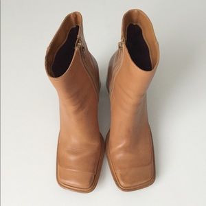 BP boots caramel nubuck booties size 6.5